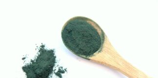 Co daje spirulina na twarzy?