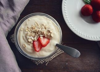 Z czym nie łączyć jogurtu naturalnego?